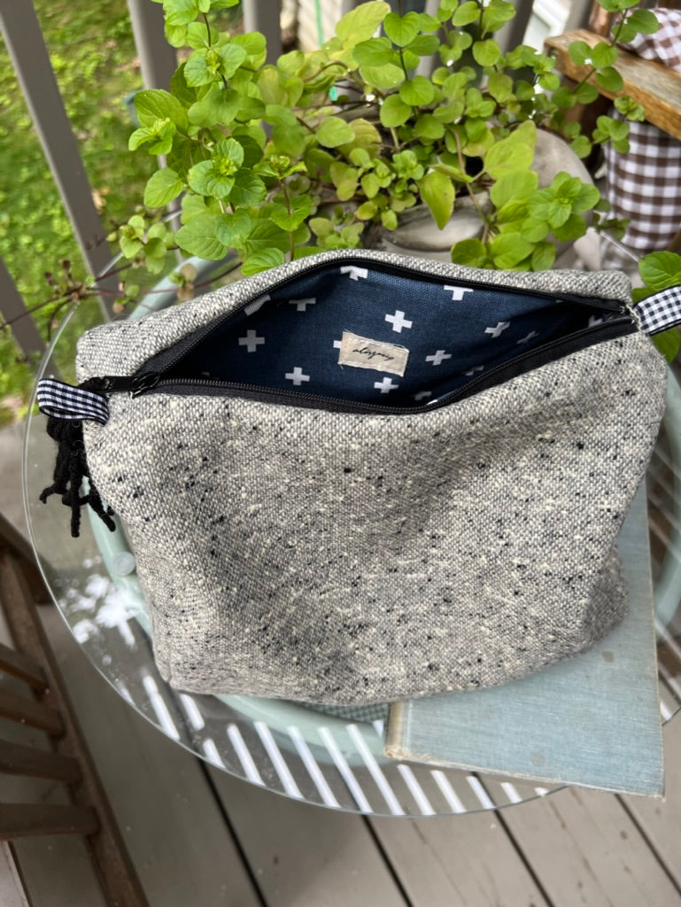 Tweed makeup online bag